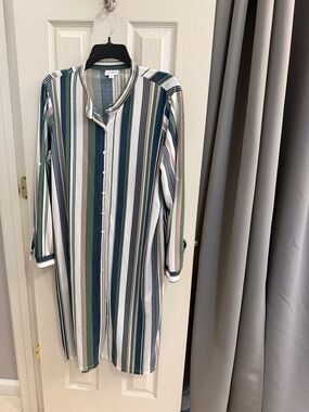LuLaRoe Vertical Stripe Band-Collar Shirt — Green, White, Beige, Blue